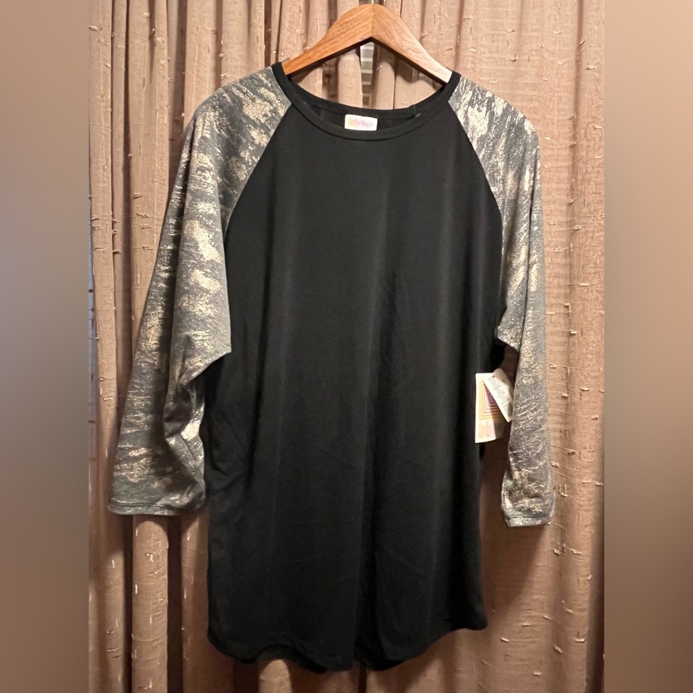 LuLaRoe Black and Gold Elegant Randy